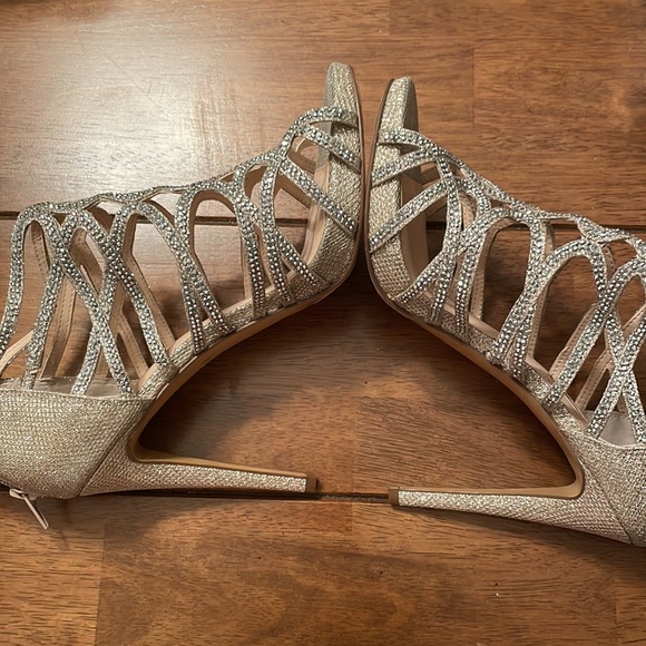 INC Champagne Glitter🥂 Booties 4 “ heels worn 1 hour At Wedding $119 - Picture 6 of 8